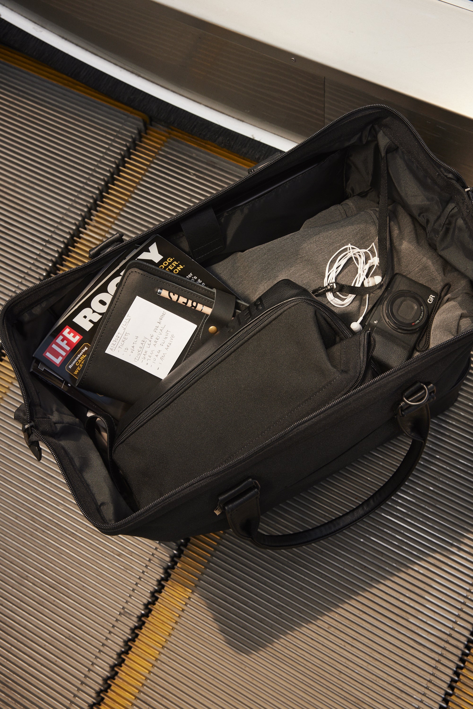 Alternative view of The Weekend Travel Set