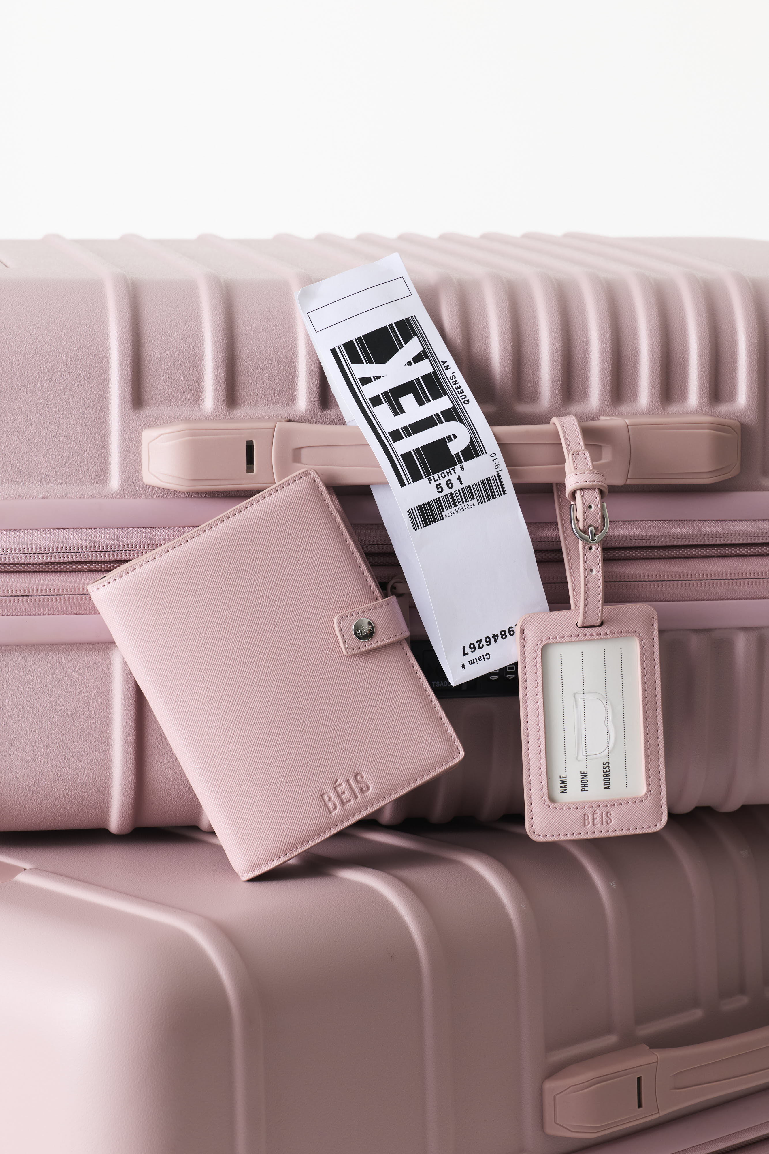Alternative view of The Passport & Luggage Tag Set in Atlas Pink
