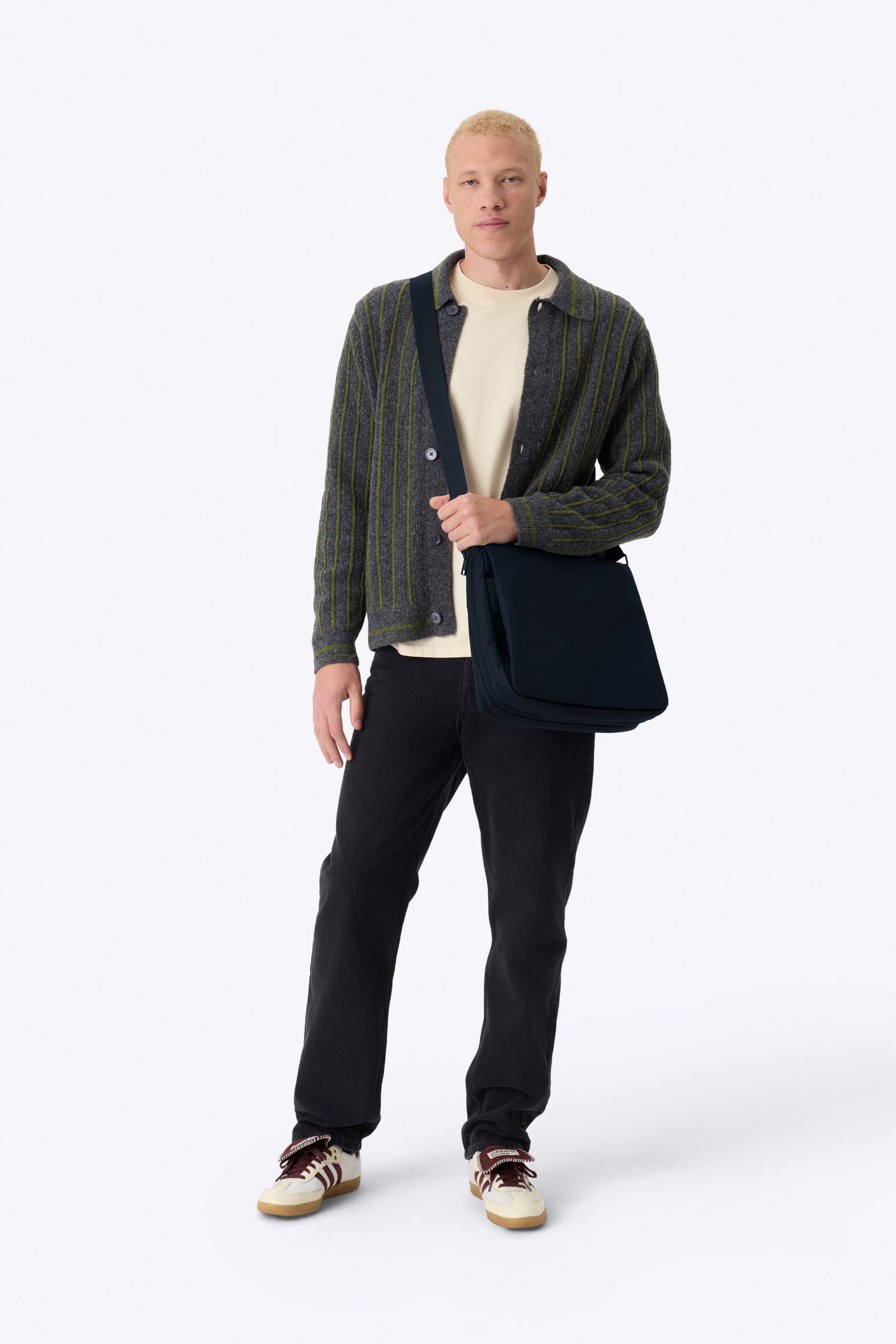 The Expandable Messenger Tote in Navy - Image 6