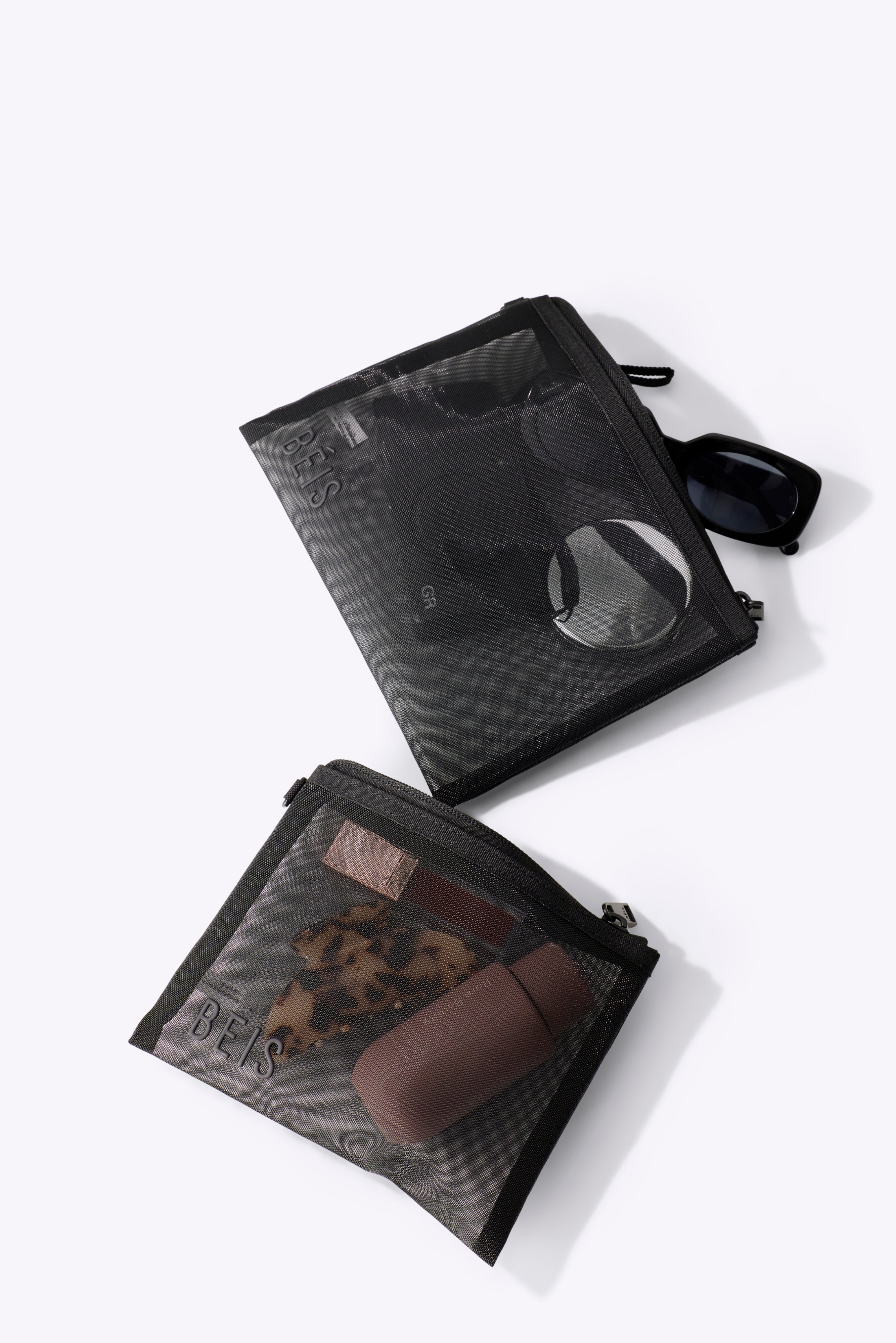 Alternative view of The Mesh Pouch Duo in Black