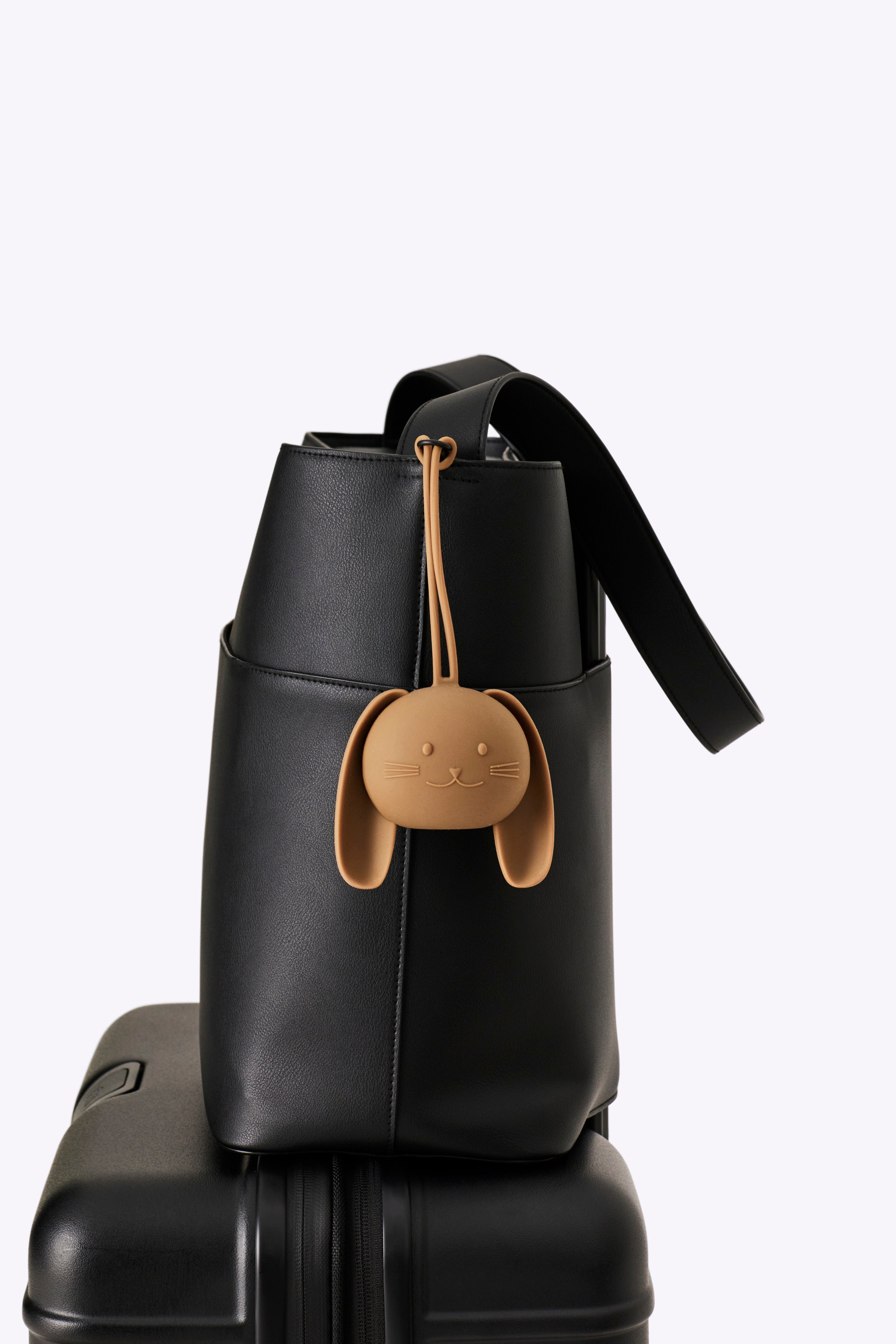 Alternative view of The Pacifier Holder in Hoppy
