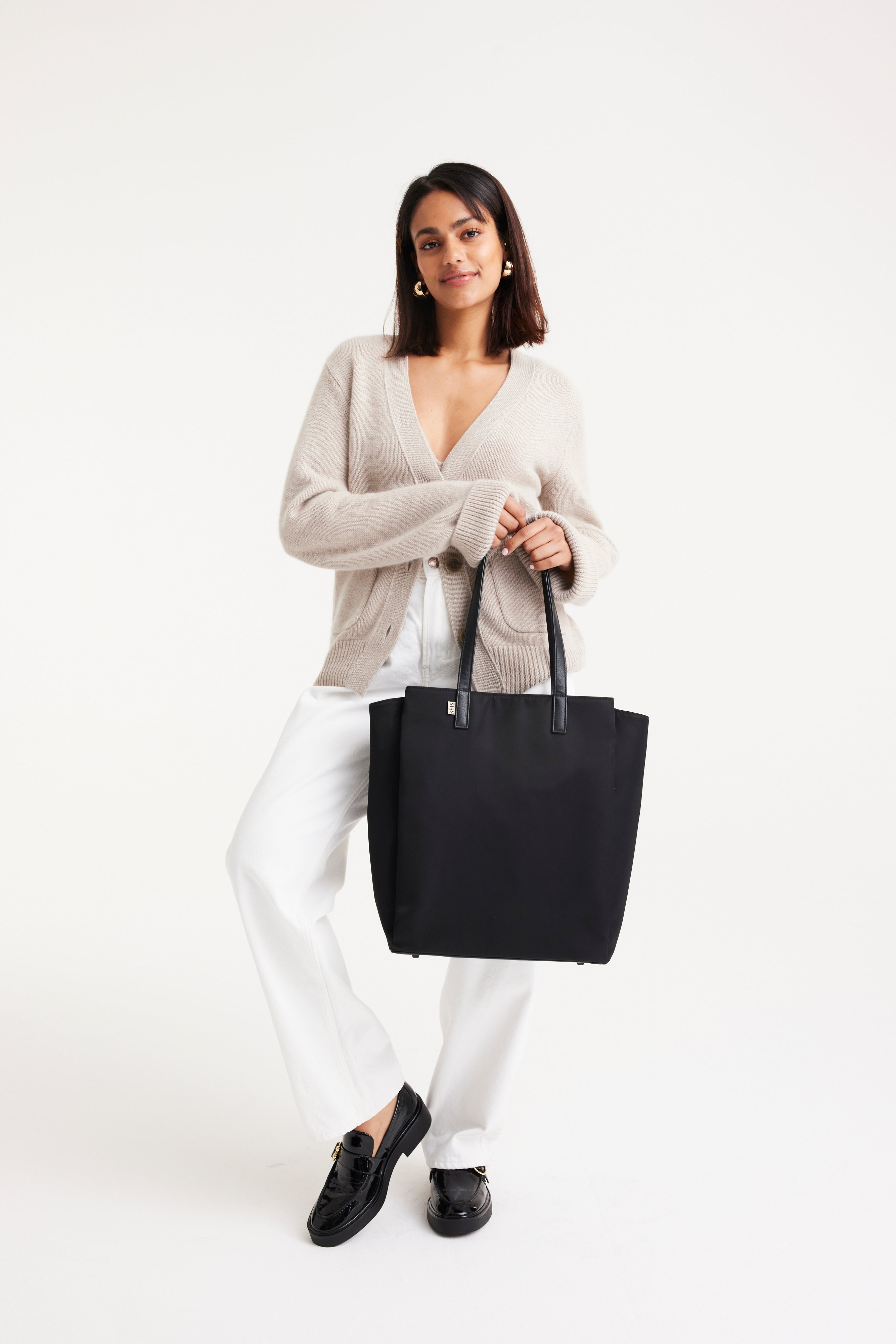 Resale The Commuter Tote in Black - Image 14