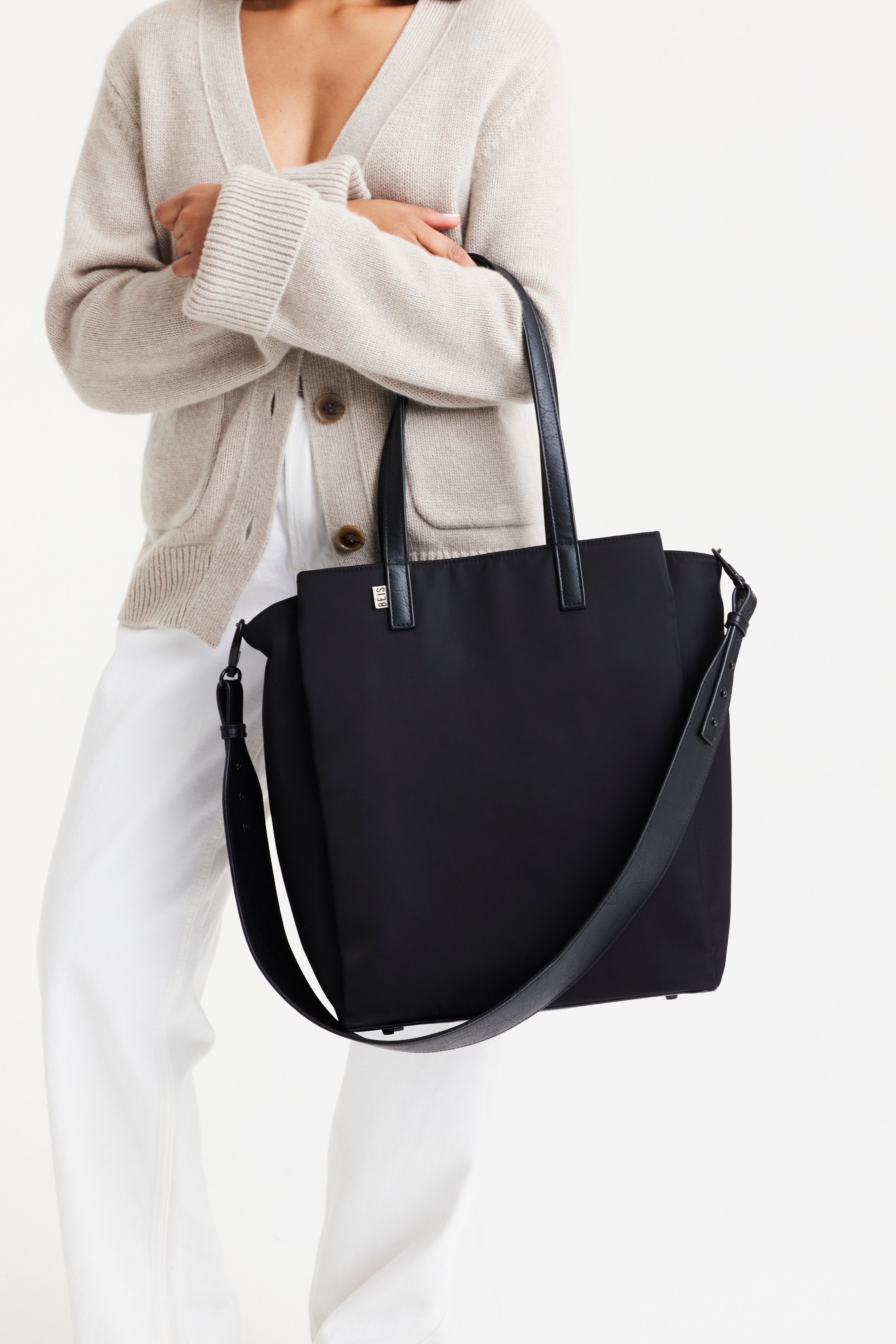 Resale The Commuter Tote in Black - Image 11
