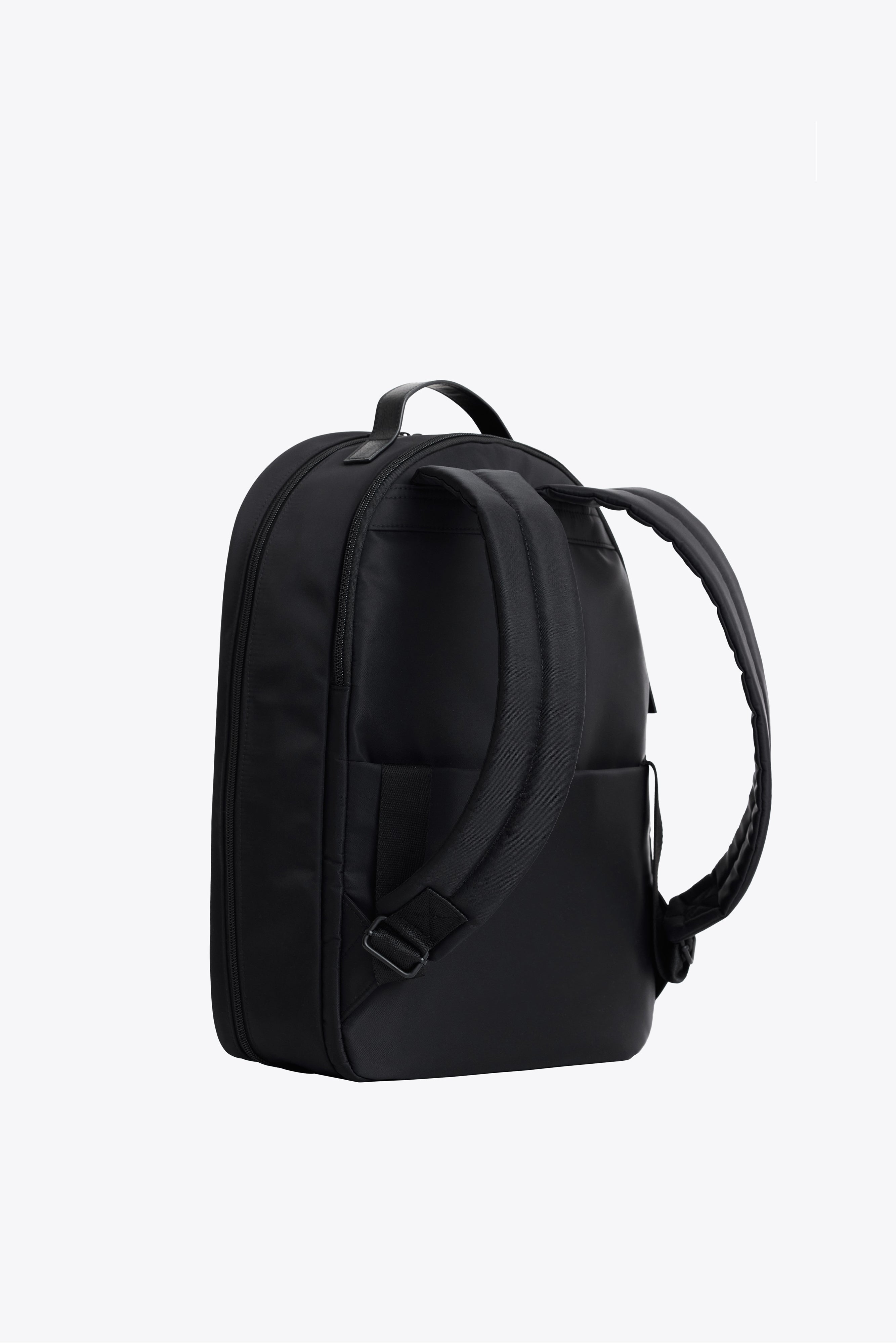 The Commuter Backpack in Black - Image 3