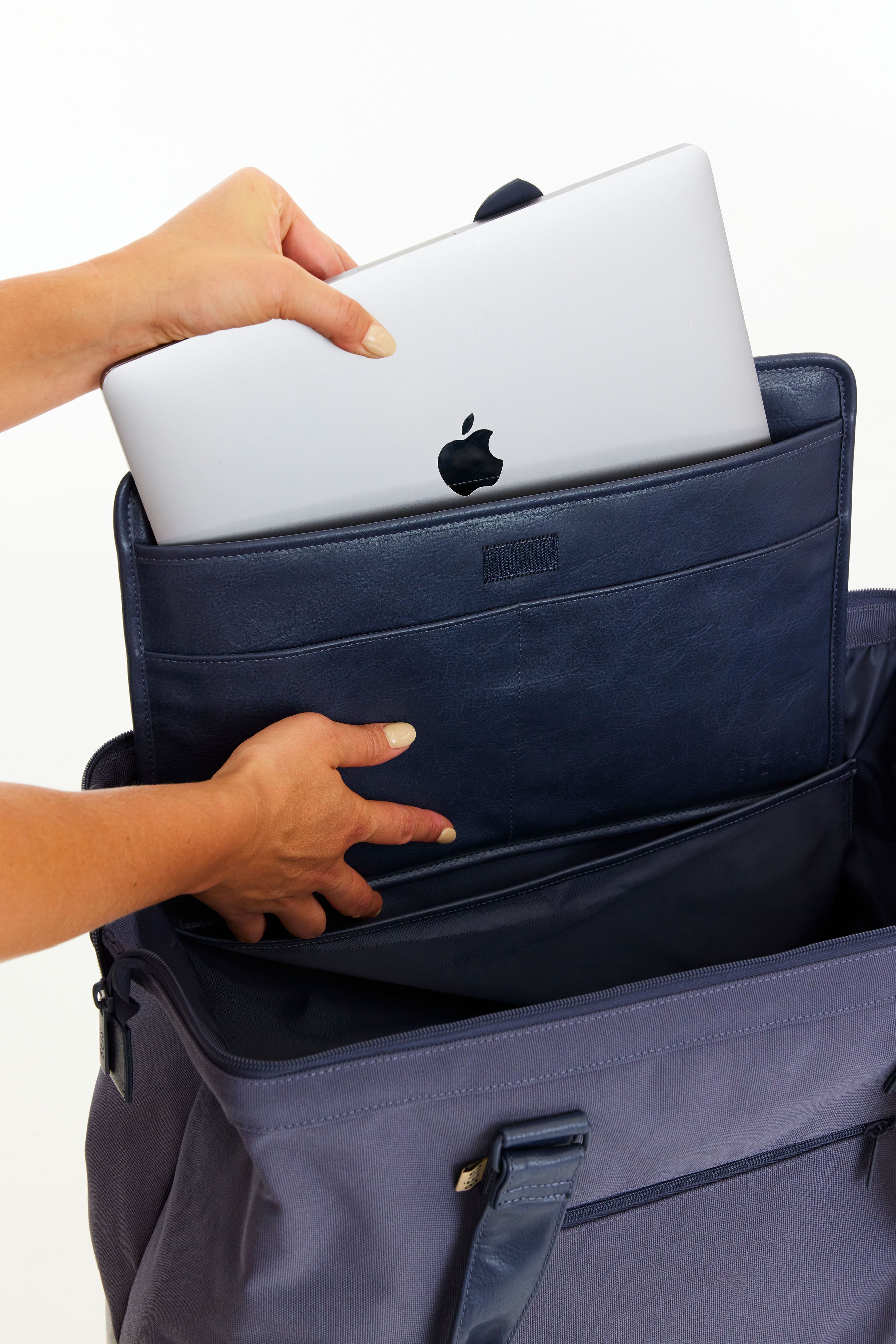 Resale The Convertible Weekender in Navy - Image 6