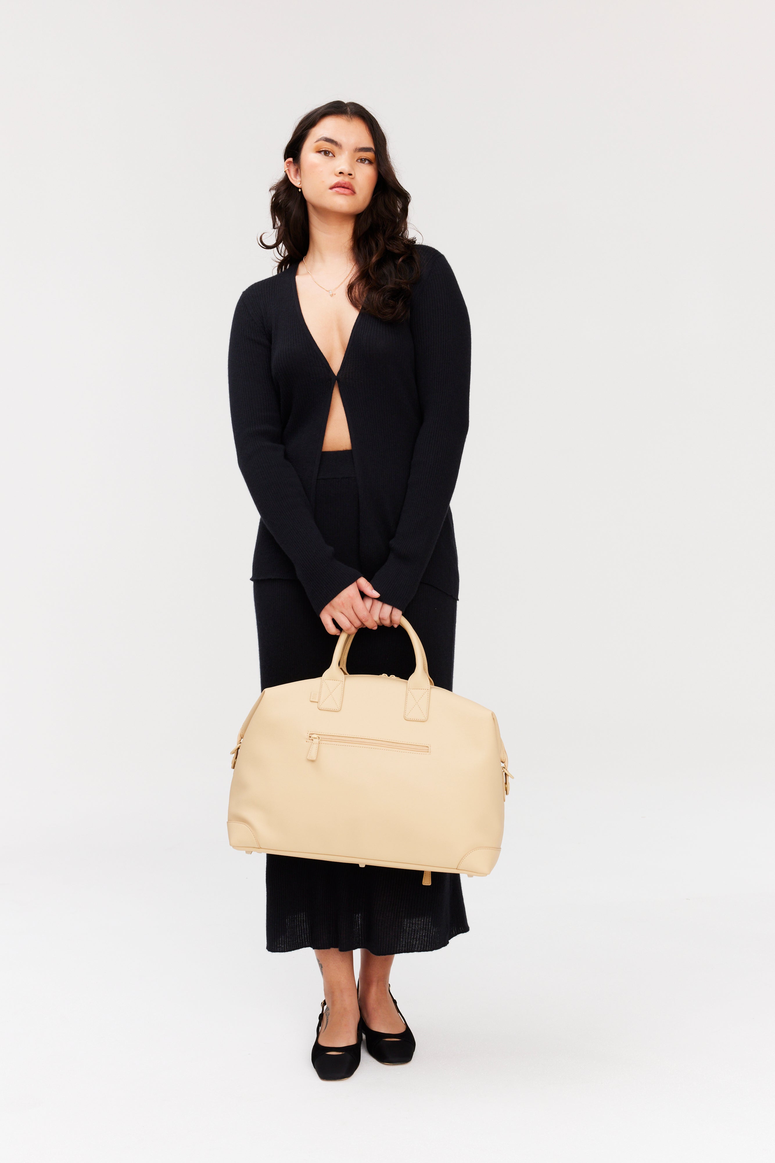 Resale The Premium Duffle in Beige - Image 5