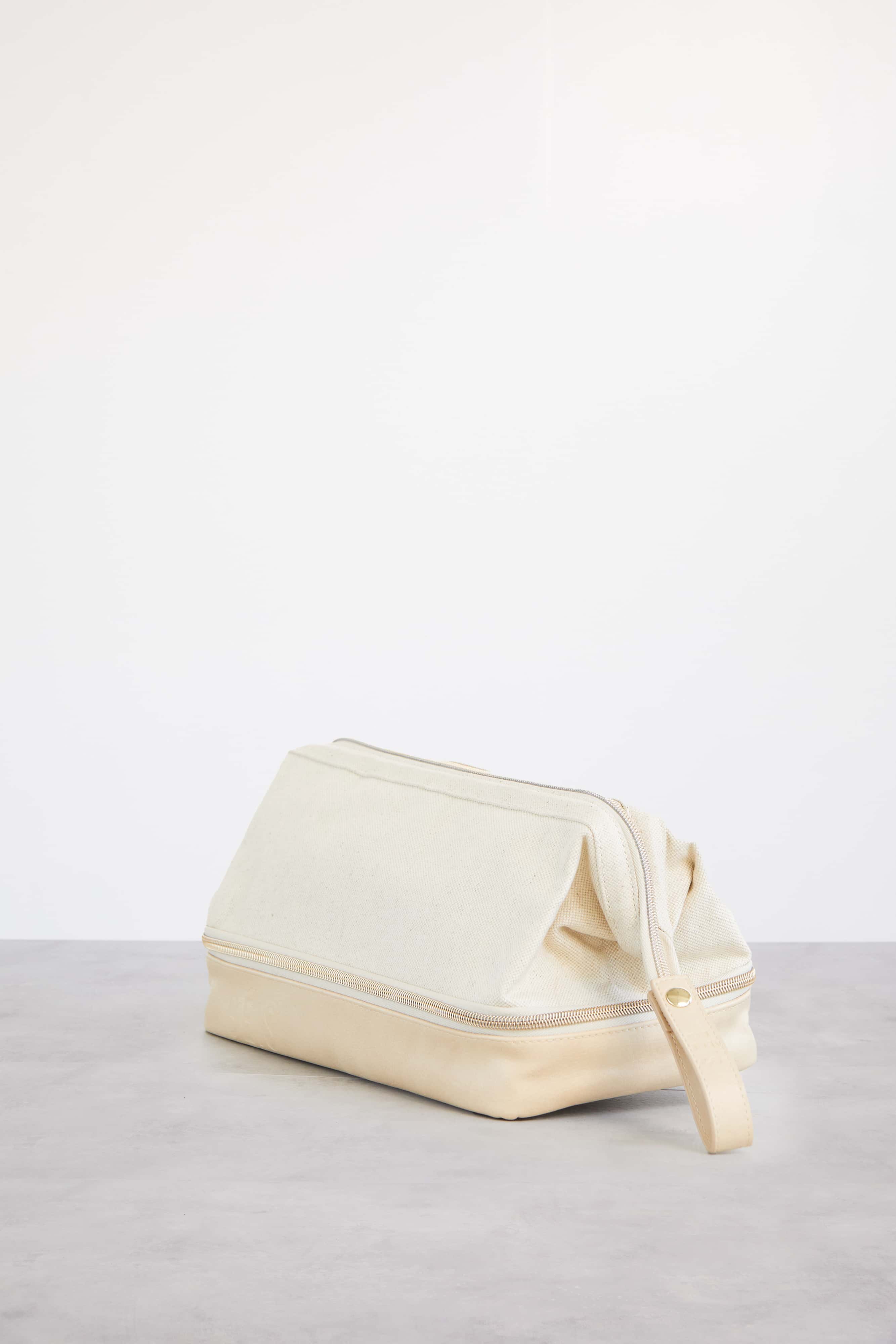 Resale The Dopp Kit in Beige - Image 2