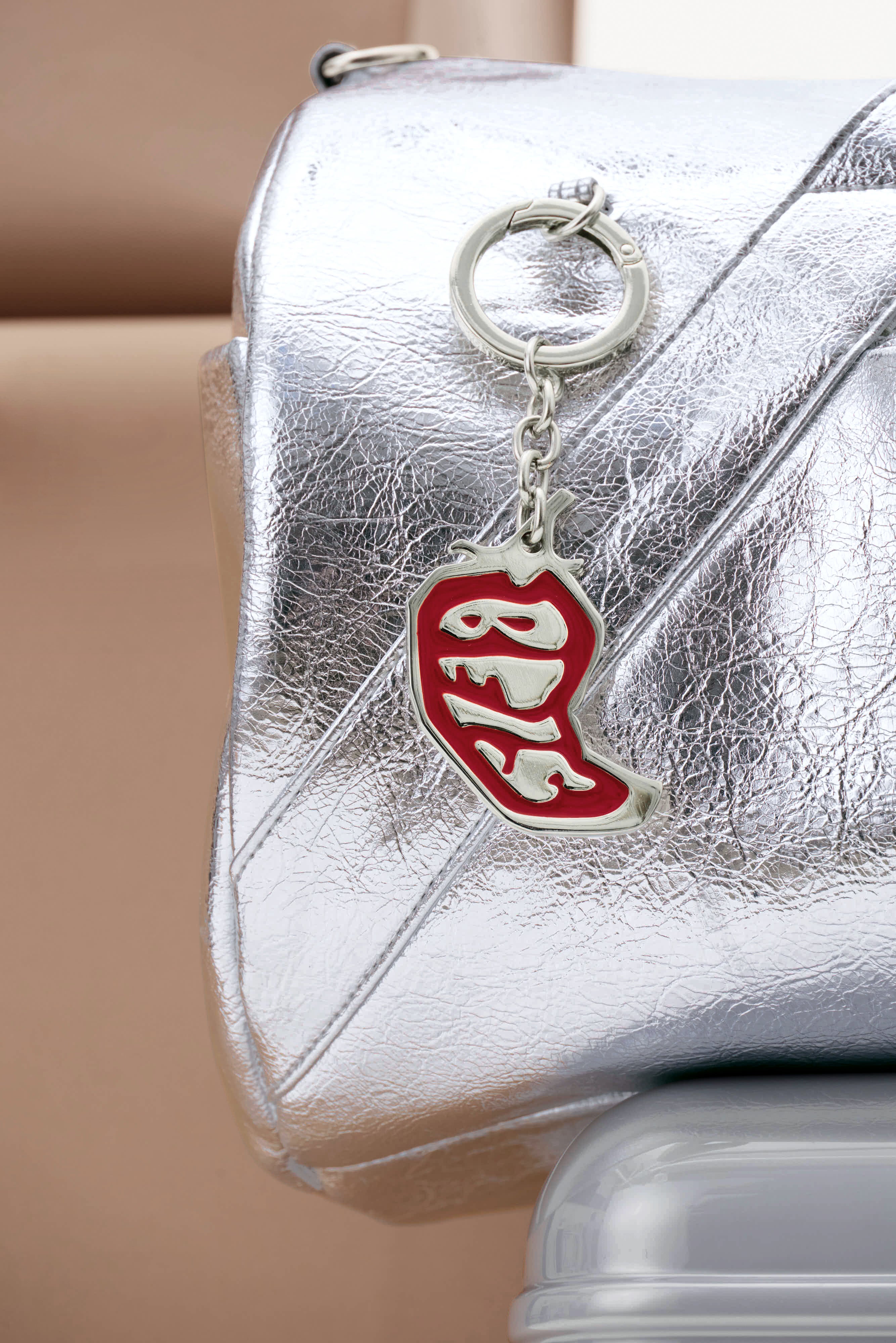 BÉIS x Chipotle The Pepper Charm - Image 2