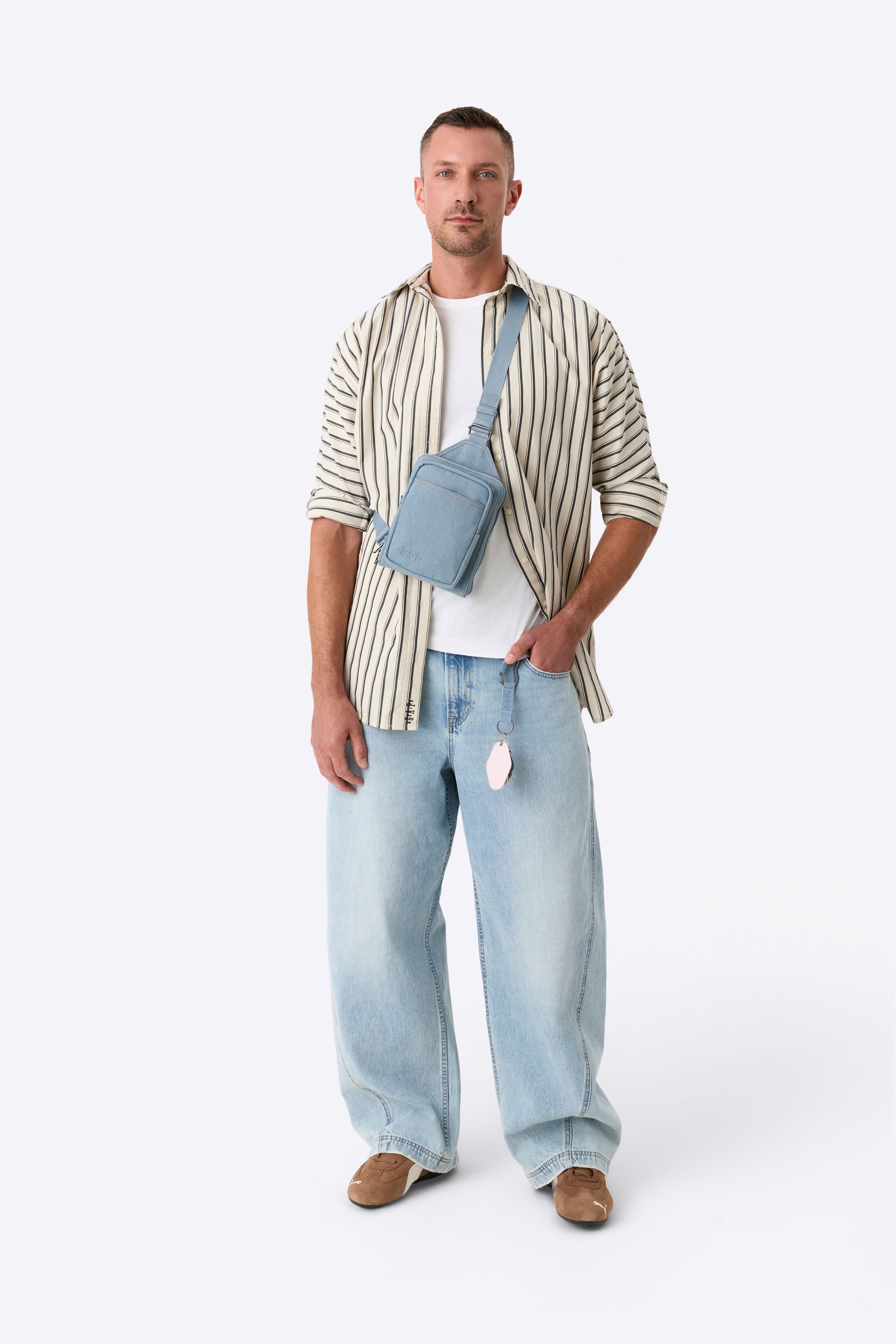 Gap x BÉIS The Sport Sling in Denim Blue - Image 2