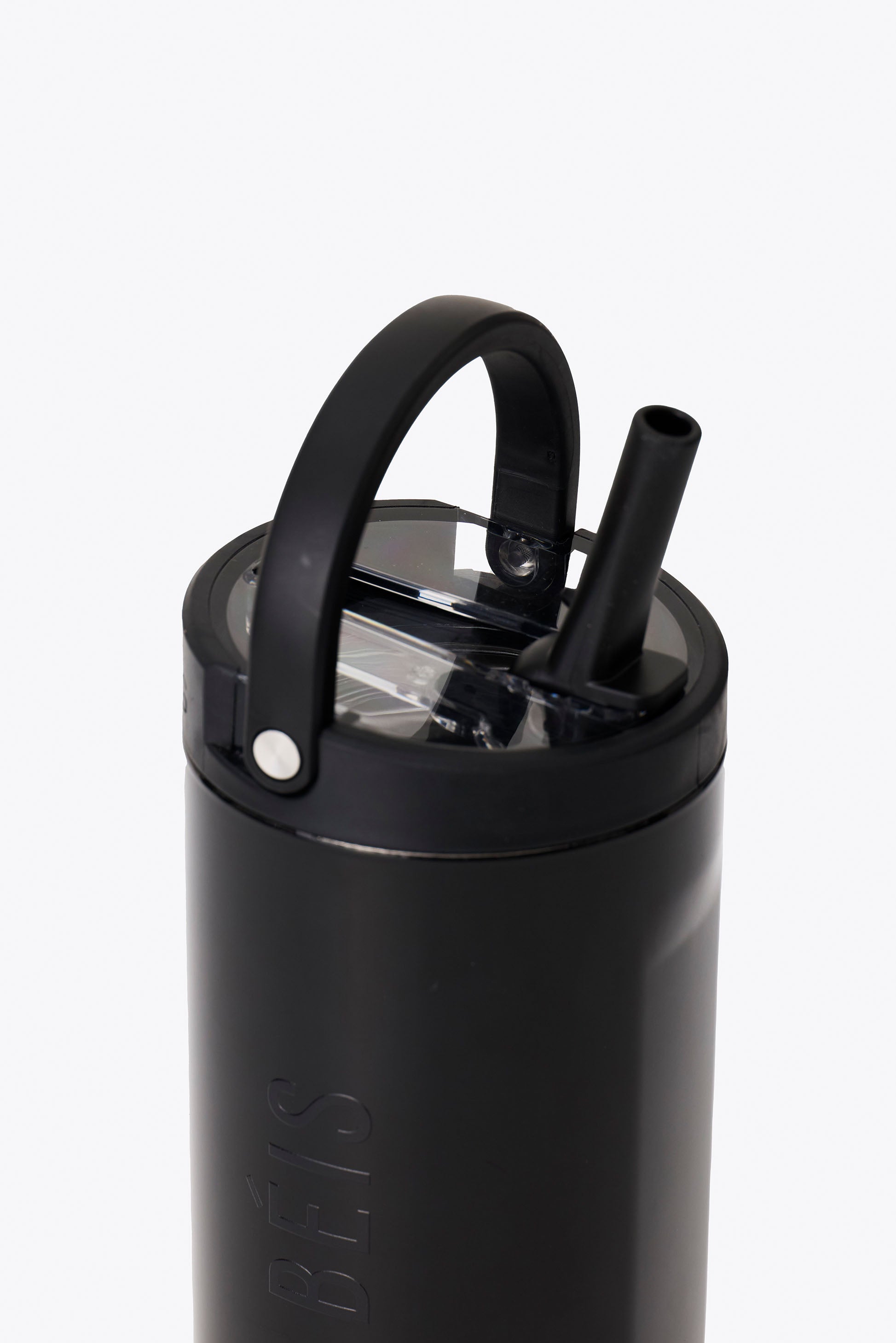 The BÉIS x Hydrojug Travel Water Bottle in Black - Image 3